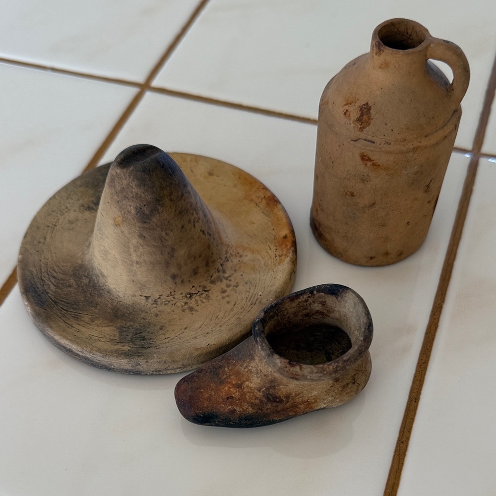 Rustic Ceramic Art Set - Brown and Black